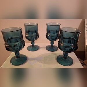 Mcm Indiana King Elegant Blue Goblet Set